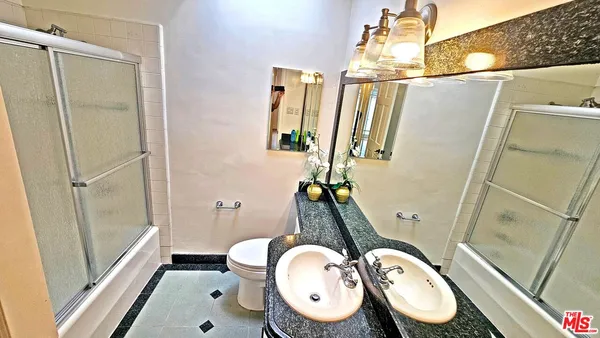 $9,500 | 132 South La Peer Drive, Beverly Hills, CA 90211