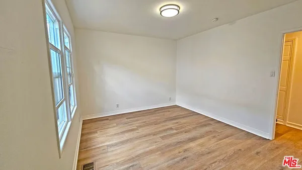 $9,500 | 132 South La Peer Drive, Beverly Hills, CA 90211