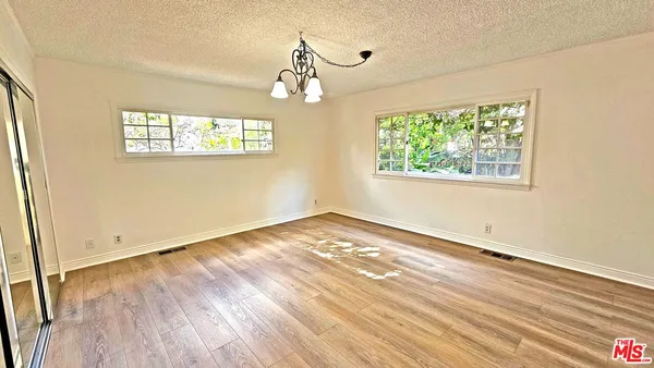 $9,500 | 132 South La Peer Drive, Beverly Hills, CA 90211