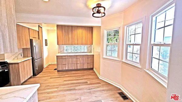 $9,500 | 132 South La Peer Drive, Beverly Hills, CA 90211