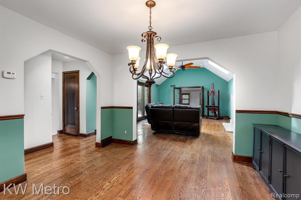 407 Touraine Road Grosse Pointe Farms, MI 48236 - Photo 9 of 43