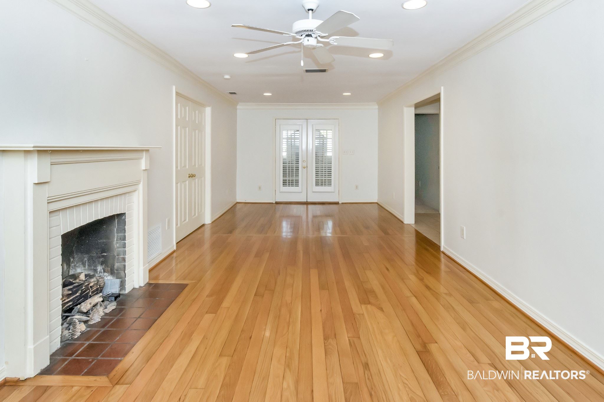 8 South Hathaway Road Mobile, AL 36608 - Photo 5 of 44