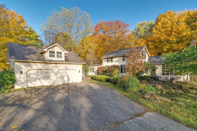 50839 Lilac Road South Bend, IN 46628 - Photo 1 of 30 Gallery Image 1