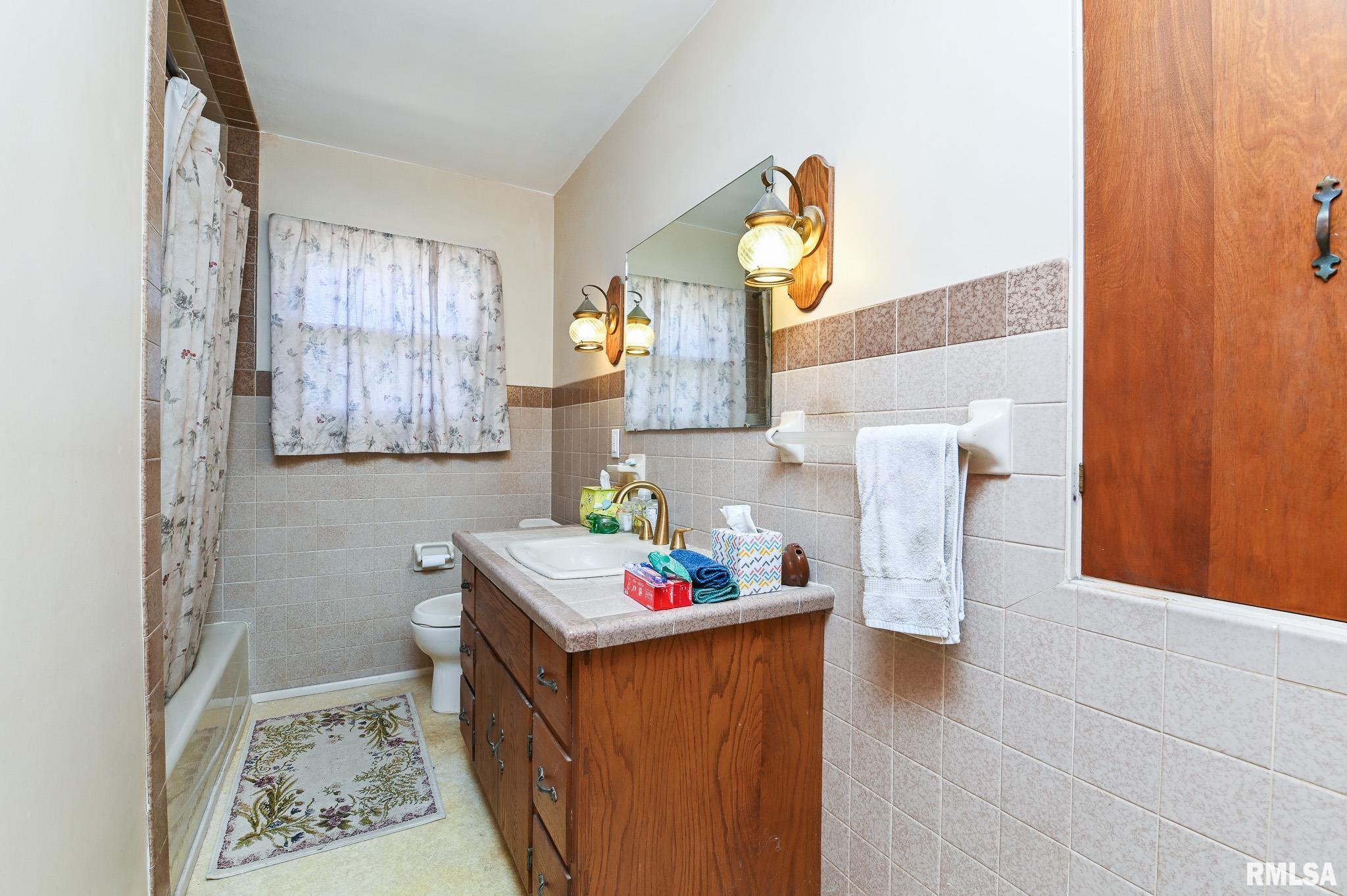 3912 South Paramount Road Bartonville, IL 61607 - Photo 17 of 27 Gallery Image 17