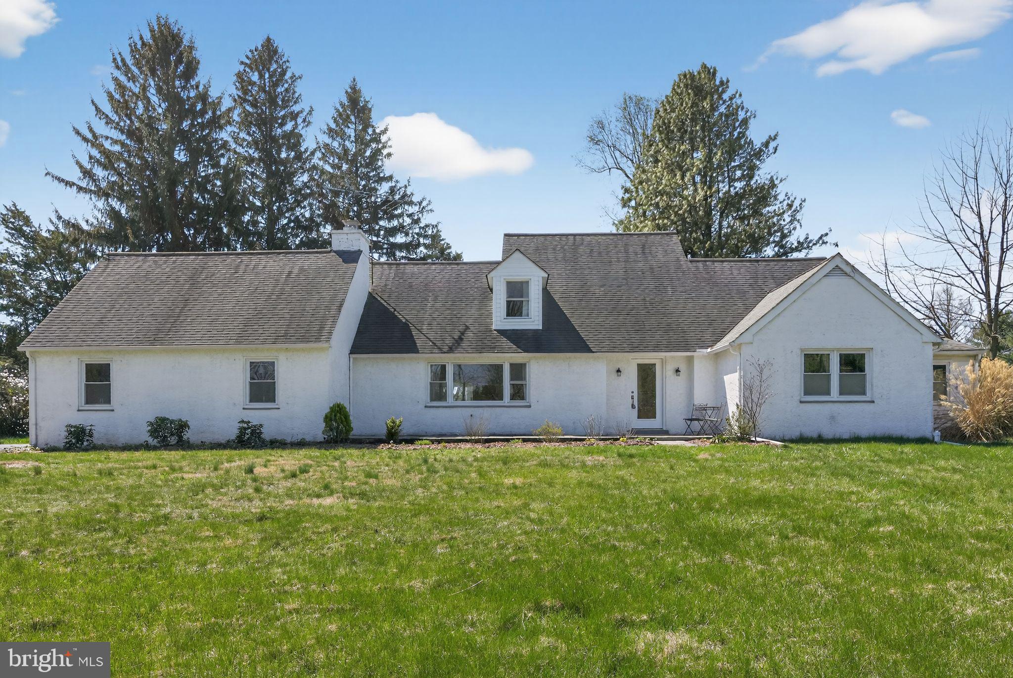 440 Taylor Road Downingtown, PA 19335 - Photo 2 of 53