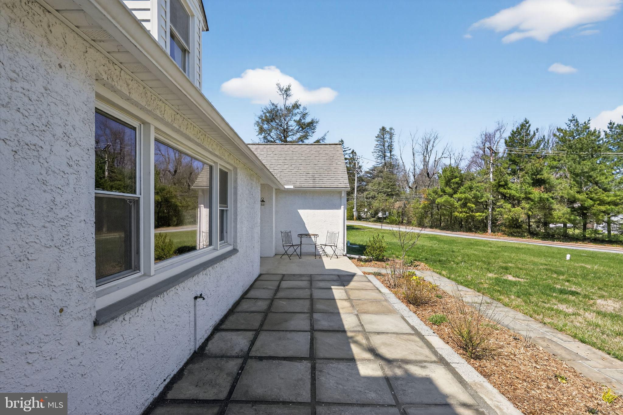 440 Taylor Road Downingtown, PA 19335 - Photo 3 of 53 Front patio