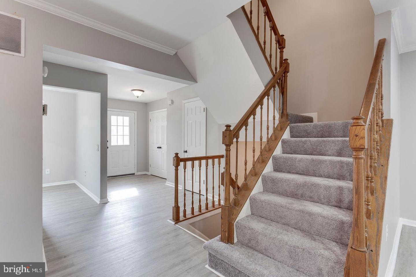 304 Crescendo Way Silver Spring, MD 20901 - Photo 4 of 28