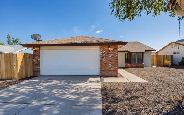 $1,900 | 223 West Harvard Avenue, Gilbert, AZ 85233