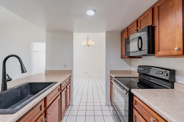 $1,900 | 223 West Harvard Avenue, Gilbert, AZ 85233