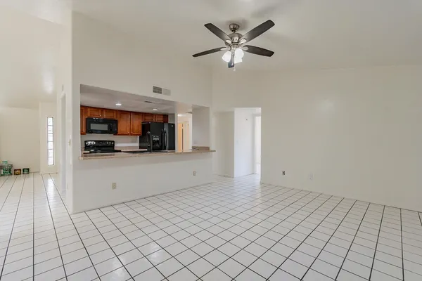 $1,900 | 223 West Harvard Avenue, Gilbert, AZ 85233