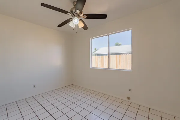 $1,900 | 223 West Harvard Avenue, Gilbert, AZ 85233