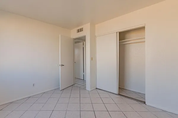 $1,900 | 223 West Harvard Avenue, Gilbert, AZ 85233