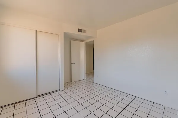 $1,900 | 223 West Harvard Avenue, Gilbert, AZ 85233