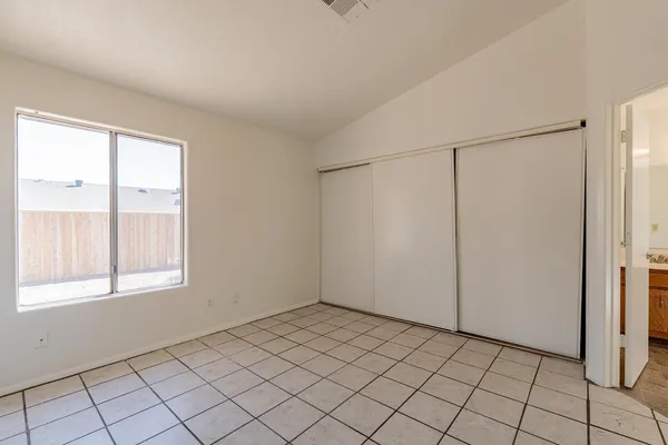 $1,900 | 223 West Harvard Avenue, Gilbert, AZ 85233