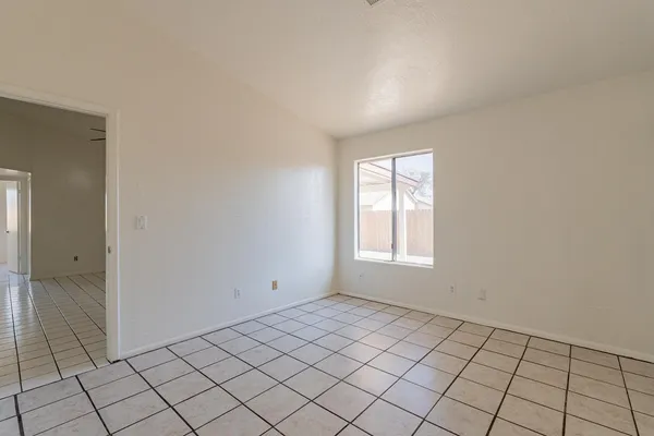 $1,900 | 223 West Harvard Avenue, Gilbert, AZ 85233