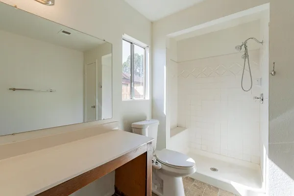$1,900 | 223 West Harvard Avenue, Gilbert, AZ 85233