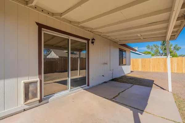 $1,900 | 223 West Harvard Avenue, Gilbert, AZ 85233