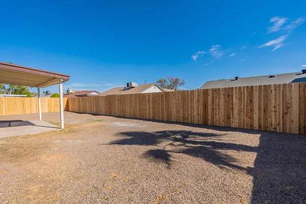 $1,900 | 223 West Harvard Avenue, Gilbert, AZ 85233