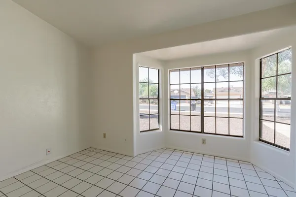$1,900 | 223 West Harvard Avenue, Gilbert, AZ 85233