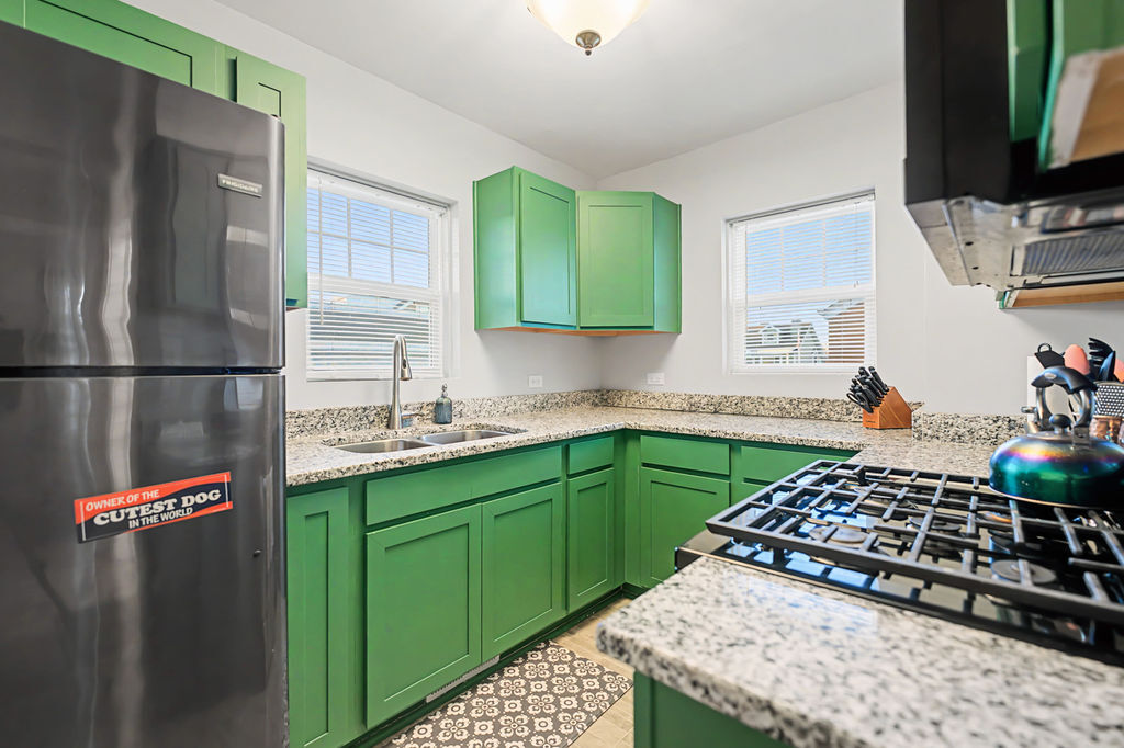 225 Sabin Street Sycamore, IL 60178 - Photo 11 of 25