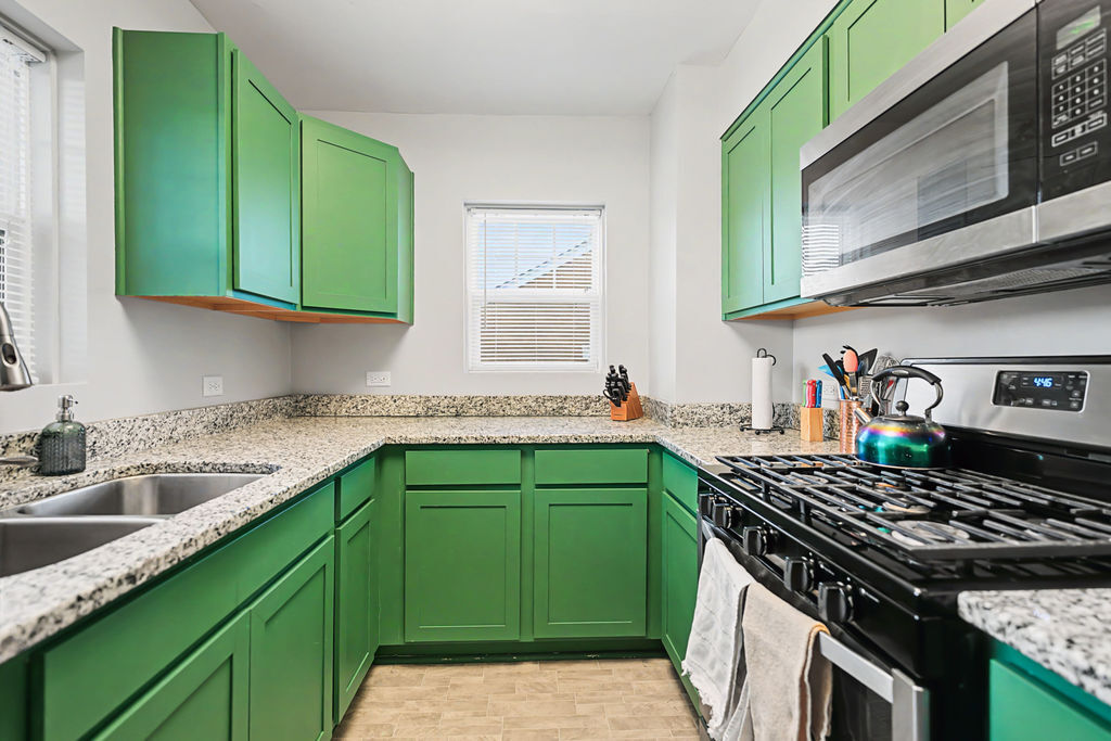 225 Sabin Street Sycamore, IL 60178 - Photo 12 of 25