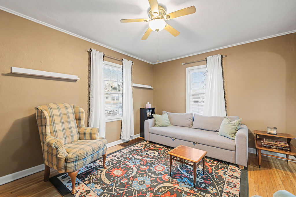 225 Sabin Street Sycamore, IL 60178 - Photo 6 of 25