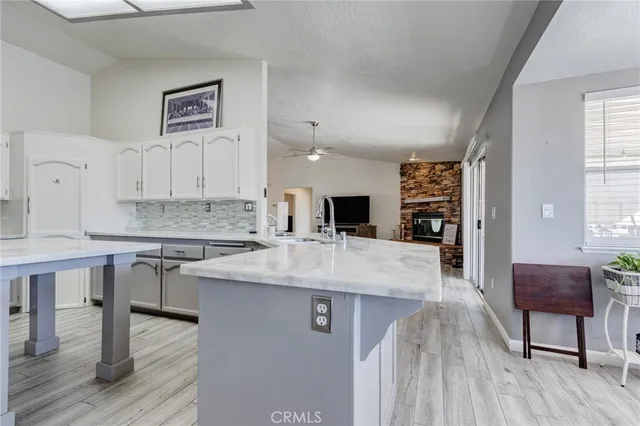 $670,000 | 19783 Lara Lane, Apple Valley, CA 92308