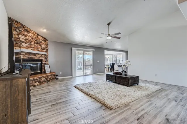 $670,000 | 19783 Lara Lane, Apple Valley, CA 92308