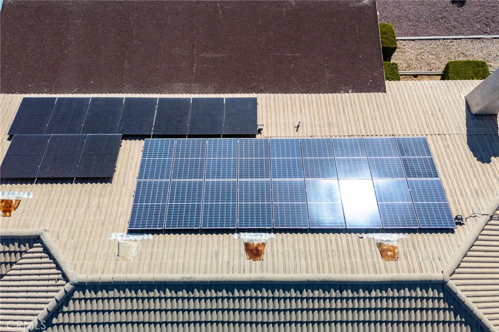 19783 Lara Lane Apple Valley, CA 92308 - Photo 40 of 40 Solar Panels