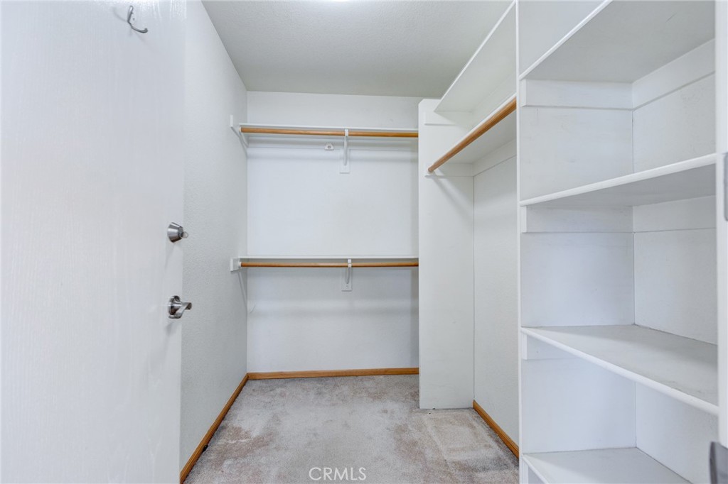 19783 Lara Lane Apple Valley, CA 92308 - Photo 42 of 42 a view of an empty walk in closet