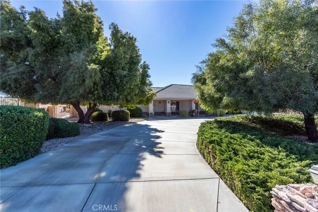 $670,000 | 19783 Lara Lane, Apple Valley, CA 92308