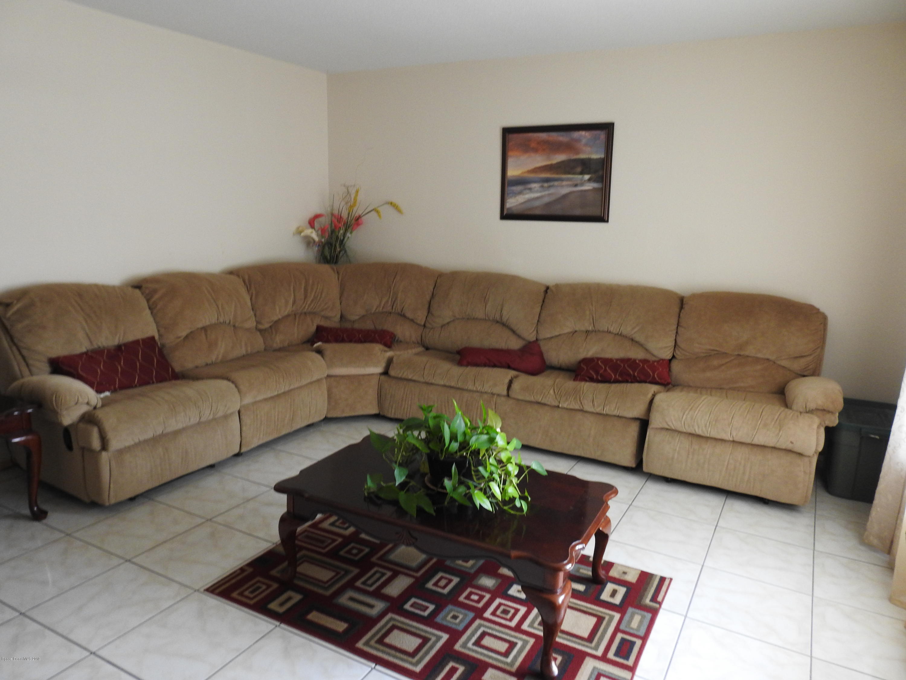 839 Chelsea Avenue Palm Bay, FL 32905 - Photo 3 of 17 Living room