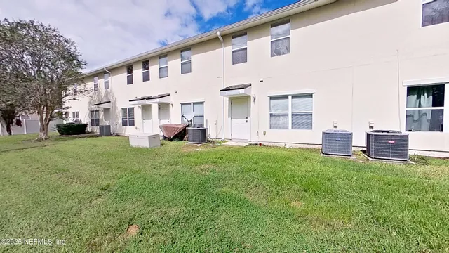 $1,600 | 1209 Southern Stream Court, St. Johns, FL 32259