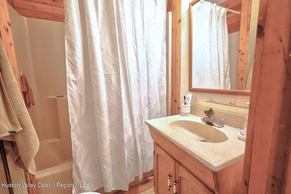 $249,900 | 98 South Lincoln Drive, Cairo, NY 12413