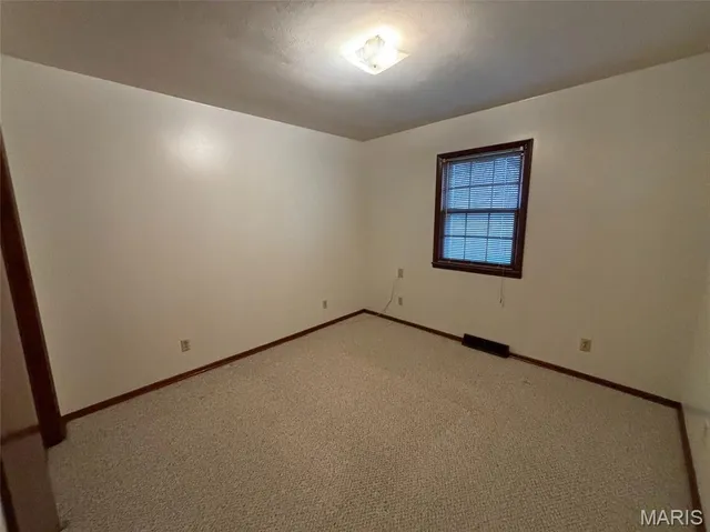 $249,500 | 1149 Highway 54, Vandalia, MO 63382