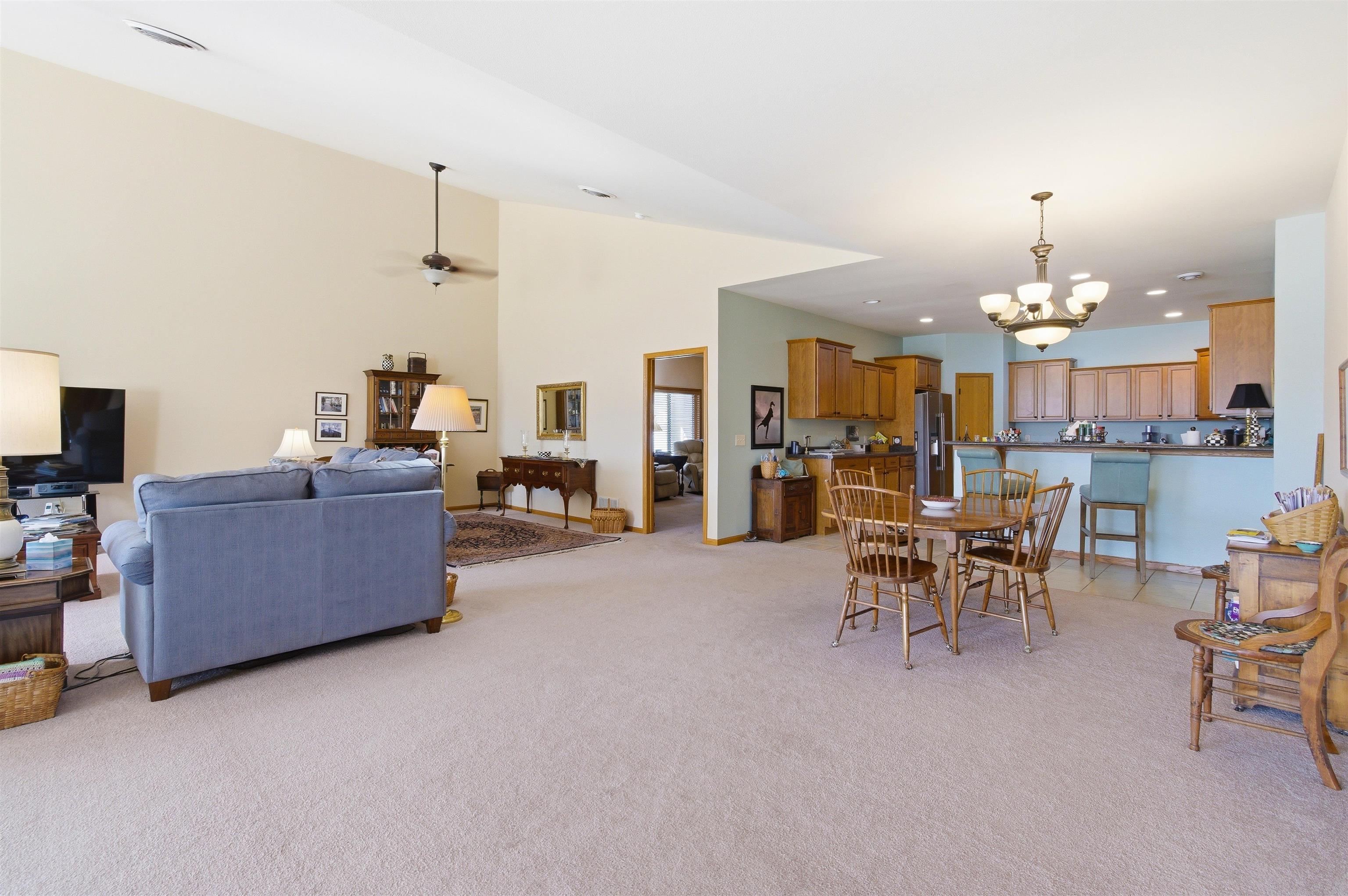 730 Cherokee Path Lake Mills, WI 53551 - Photo 11 of 33