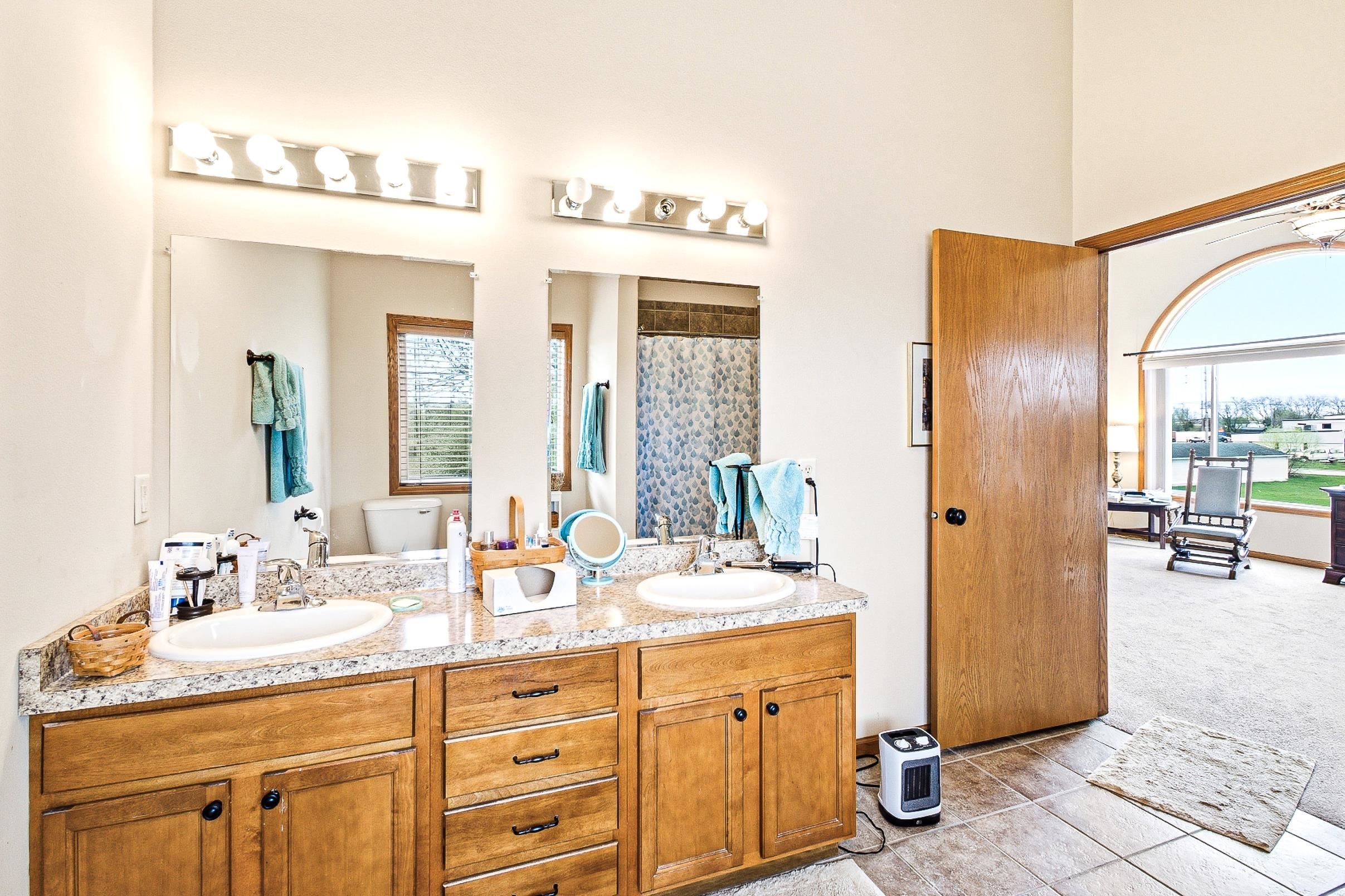 730 Cherokee Path Lake Mills, WI 53551 - Photo 23 of 33