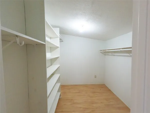 $2,500 | 5231 Beechnut Street, Houston, TX 77096