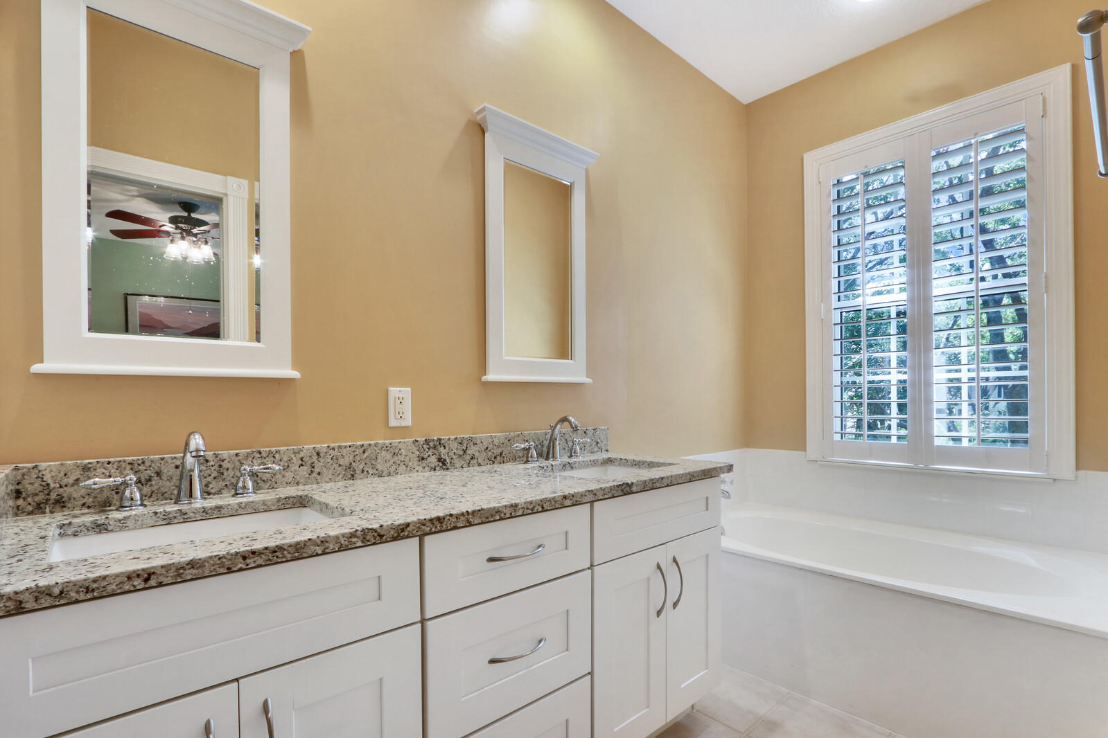208 Murray Court Jupiter, FL 33458 - Photo 21 of 33 24_Image_24_mls