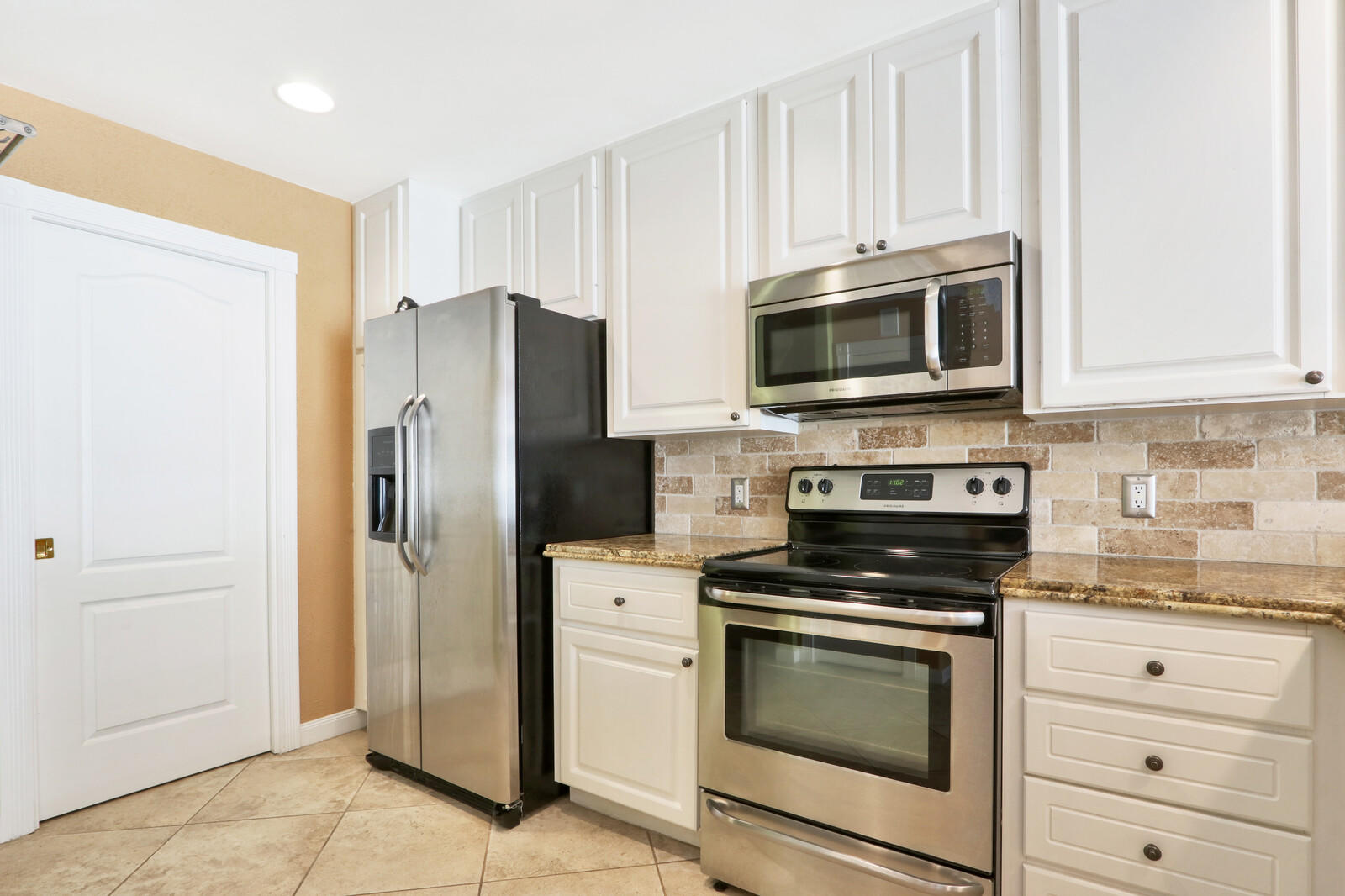 208 Murray Court Jupiter, FL 33458 - Photo 7 of 33 15_Image_15_mls