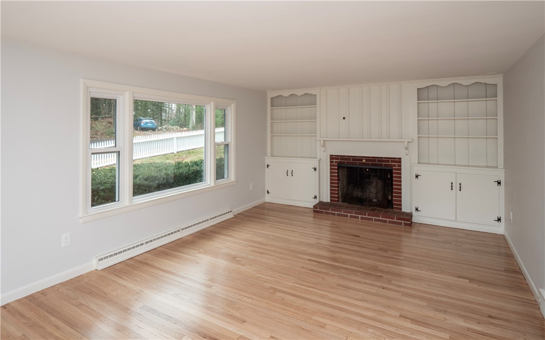 15 Ursula Road Smithfield, RI 02917 - Photo 7 of 32 Gallery Image 7