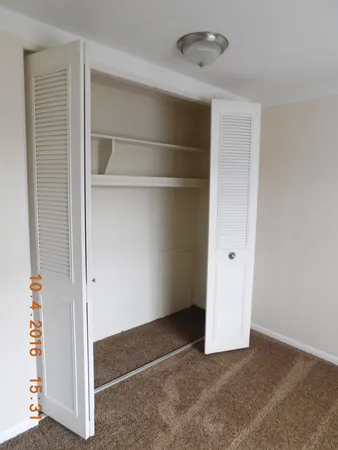 $1,550 | 444 North Fox Hills Drive, Unit 7, Bloomfield Hills, MI 48304
