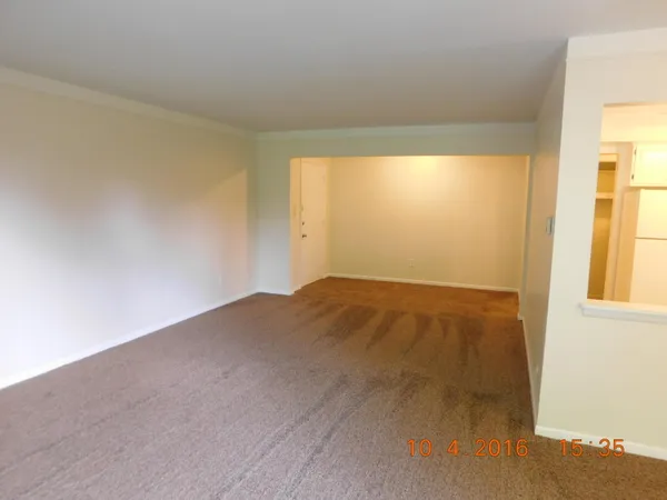 $1,550 | 444 North Fox Hills Drive, Unit 7, Bloomfield Hills, MI 48304