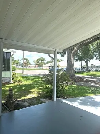 $2,200 | 6456 Presidential Circle, Zephyrhills, FL 33540