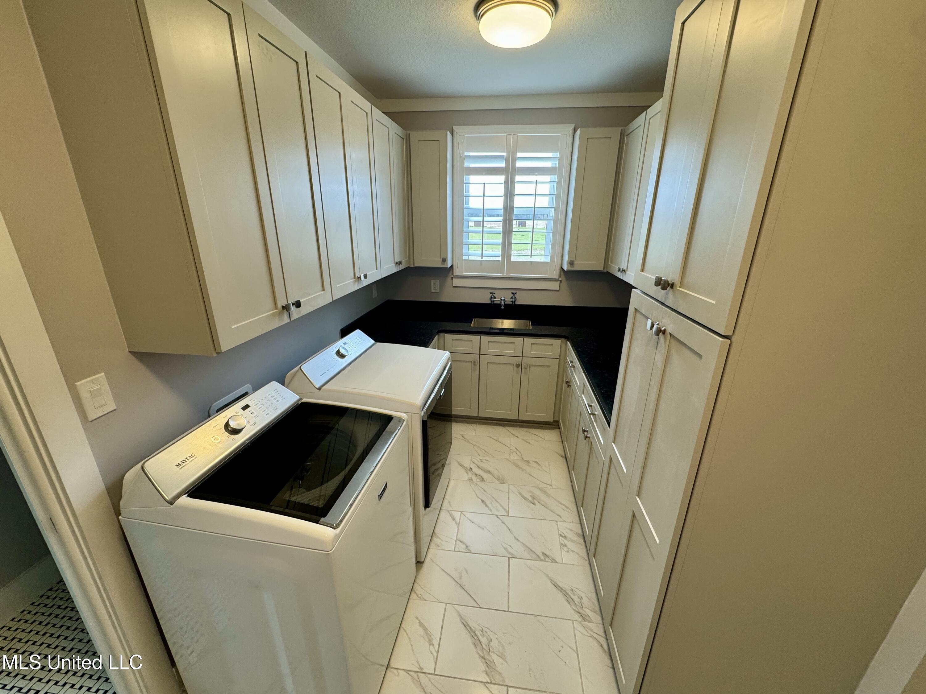 374 Fox Road Shaw, MS 38773 - Photo 11 of 21 tempImage2OMxWj