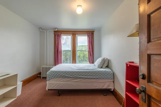 $225,000 | 286 Carter Street, Barnet, VT 05821