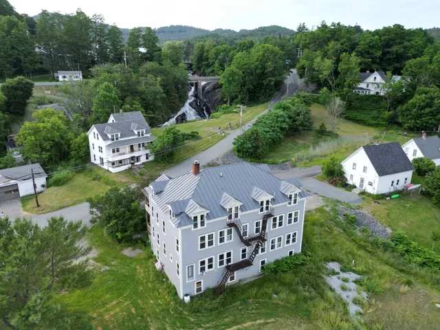 $225,000 | 286 Carter Street, Barnet, VT 05821