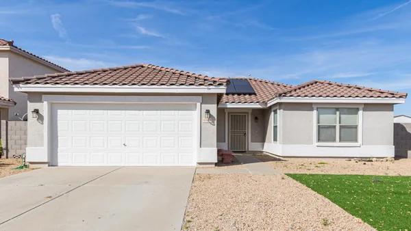 $2,400 | 23074 North 106th Lane, Peoria, AZ 85383
