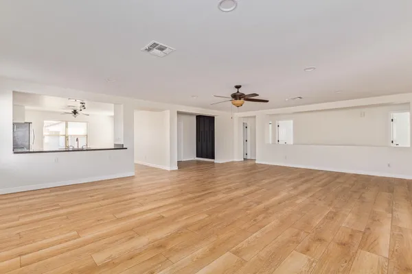 $2,400 | 23074 North 106th Lane, Peoria, AZ 85383