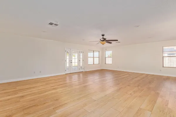 $2,400 | 23074 North 106th Lane, Peoria, AZ 85383